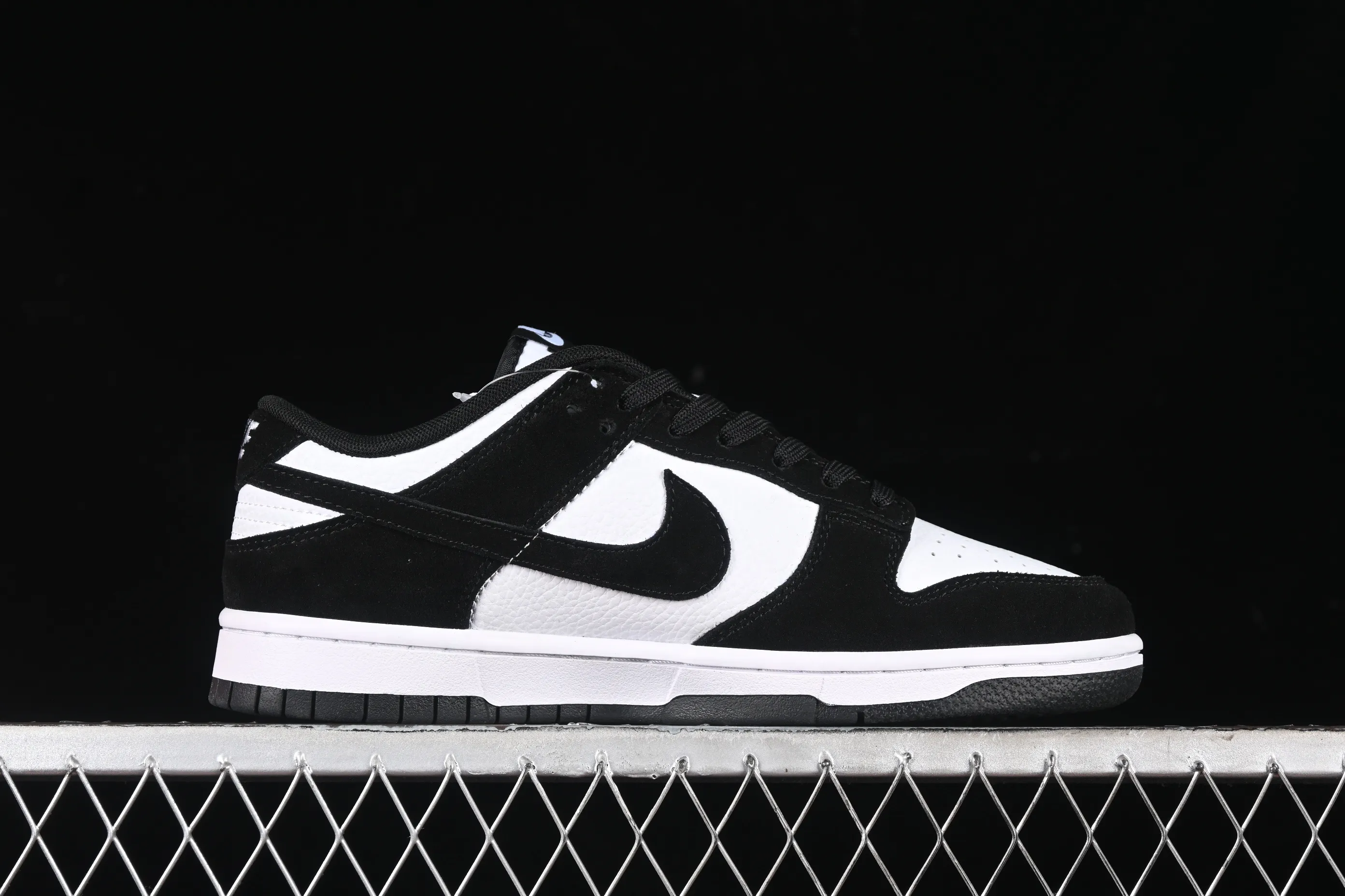 All categories Nk SB Dunk series Nk SB Dunk Low low-top sneakers Nk Dunk Low "Suede Panda" suede panda low-top casual sneakers FQ8249-100